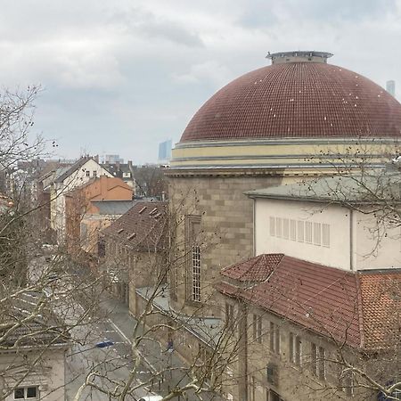 Ueber Den Daechern Von Offenbach ภายนอก รูปภาพ